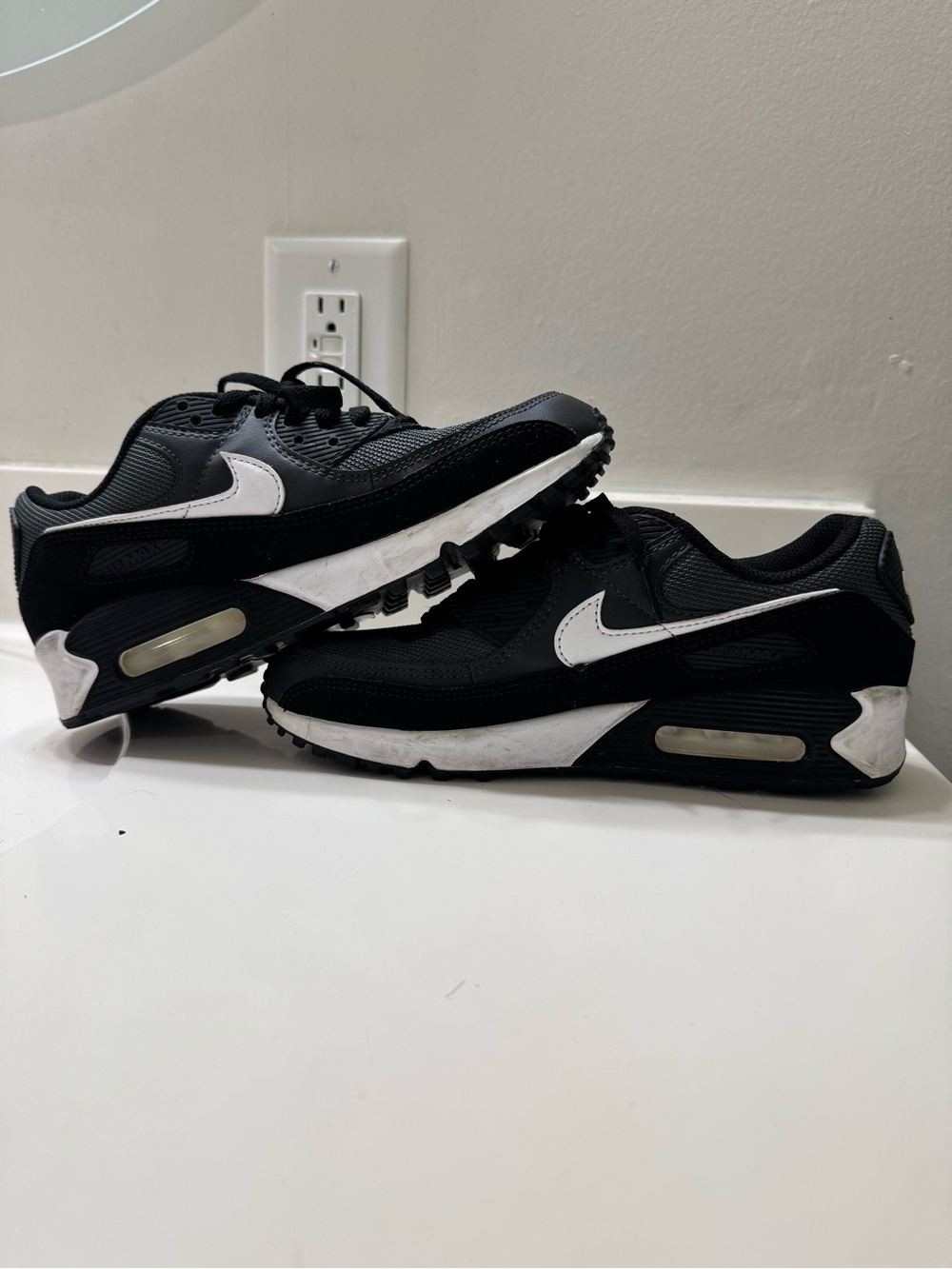 Nike Air Max 90 Iron Grey Black White Sneakers Men’s 6.5 Women’s 8